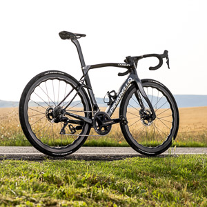 Pinarello Dogma X SuperRecord Bora WTO 45 Xolar Black - testbike